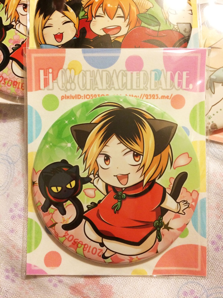 【バッジ 76mm】 フラワー研磨+クロにゃんこ