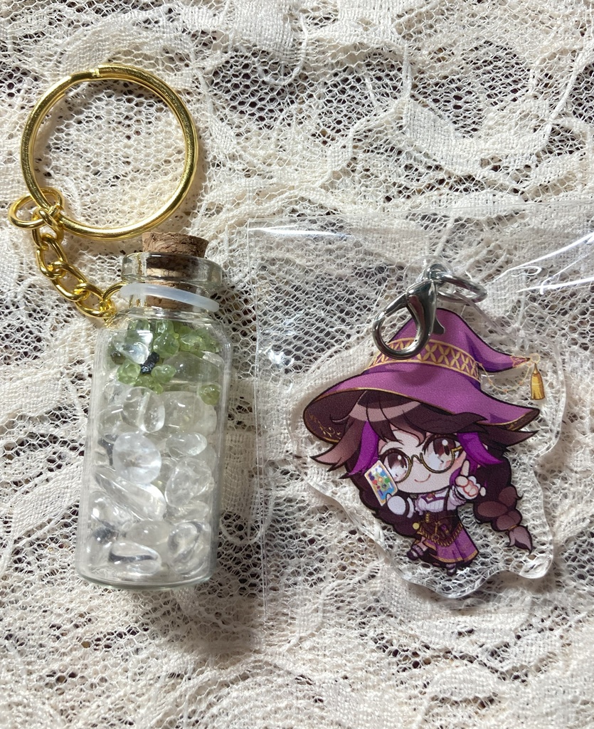 【水晶＋ペリドット】チャーム＋パワーストーンキーホルダー