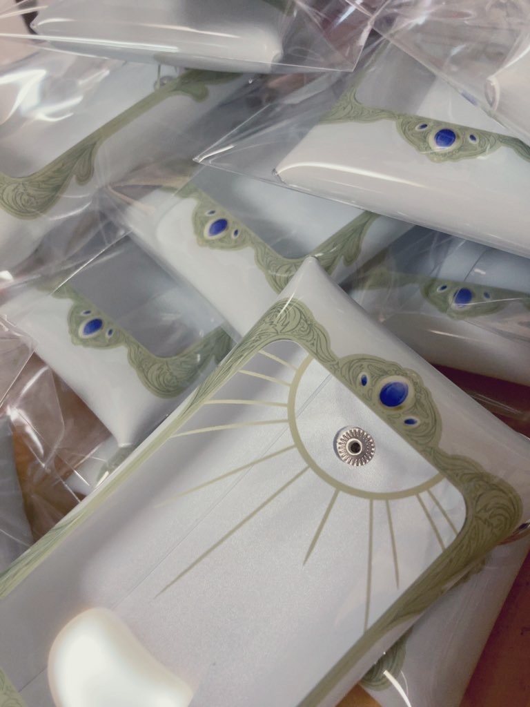 額縁のミニクリアマルチケース