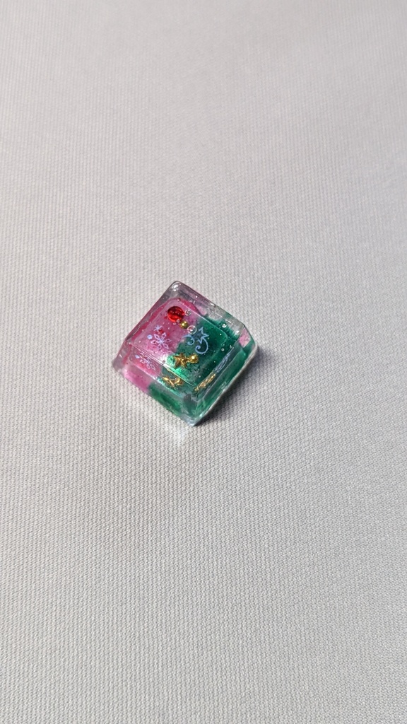 緑と赤のツートンキャップ2個セット