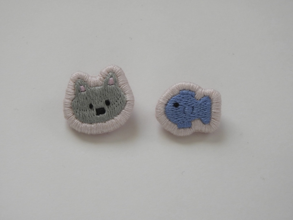 小さい宝物ブローチ