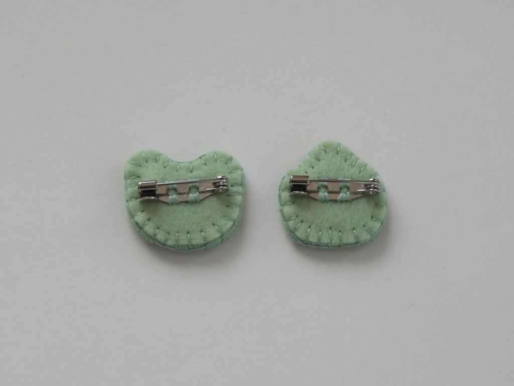 小さい宝物ブローチ