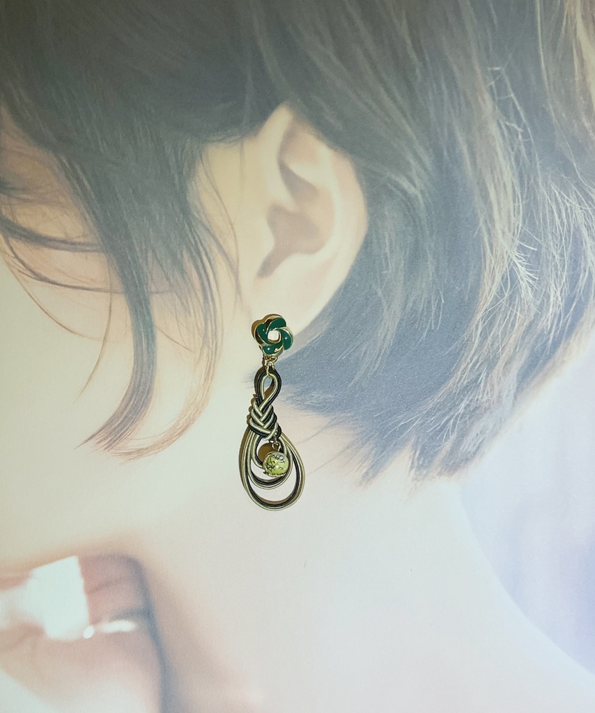 【ツイステ】エタニティフロート ジョルジーナ イメージピアス