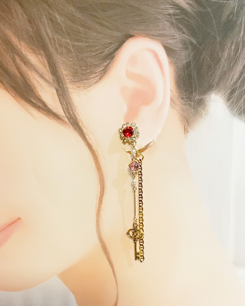 【ツイステ】ブレイジング・ジュエル イメージ イヤリング