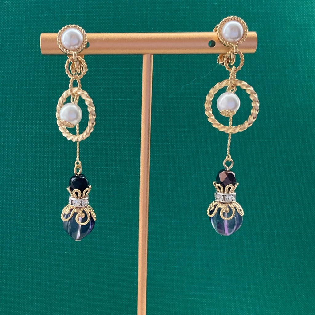 【ツイステ】アズールの香水瓶風イヤーアクセサリー