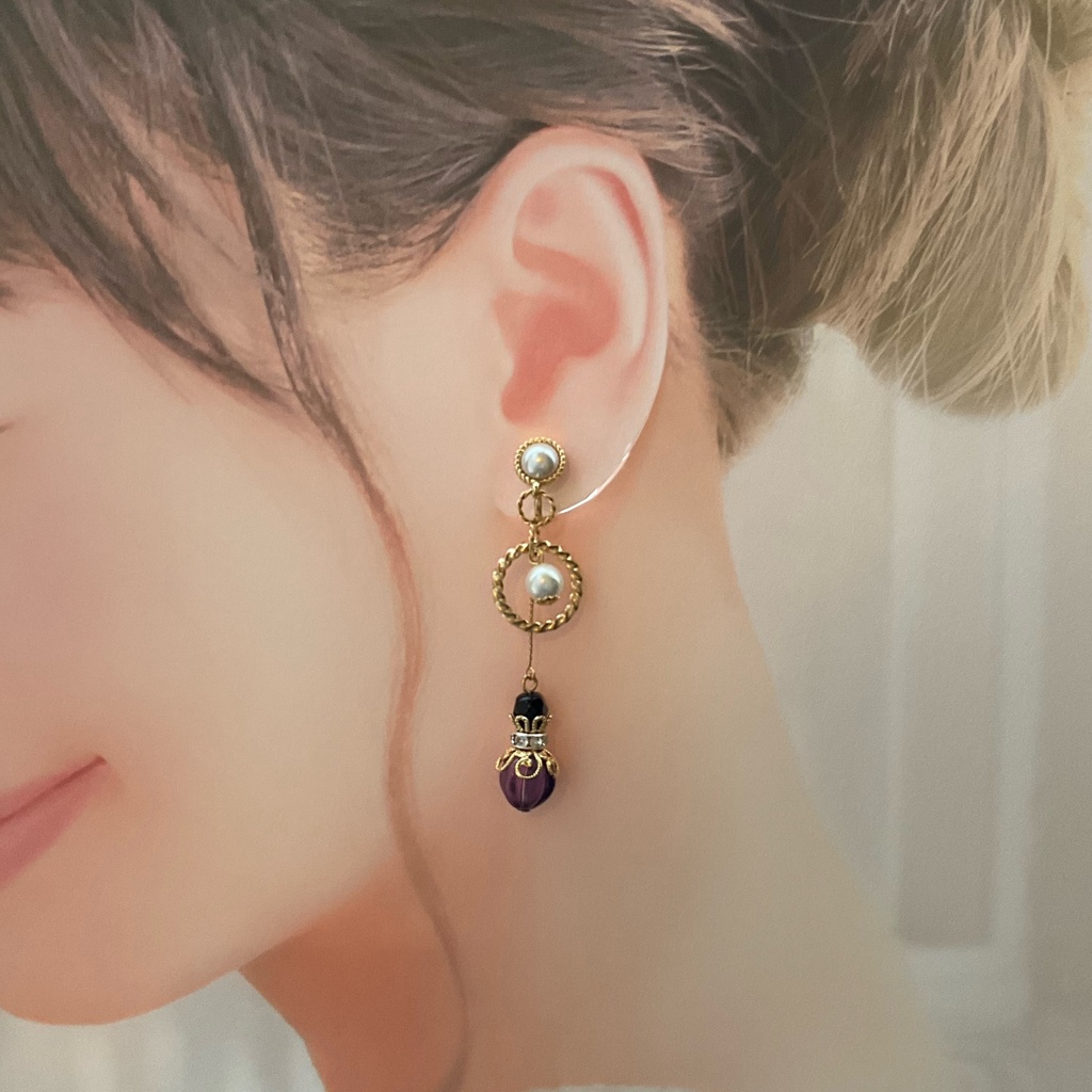 【ツイステ】アズールの香水瓶風イヤーアクセサリー