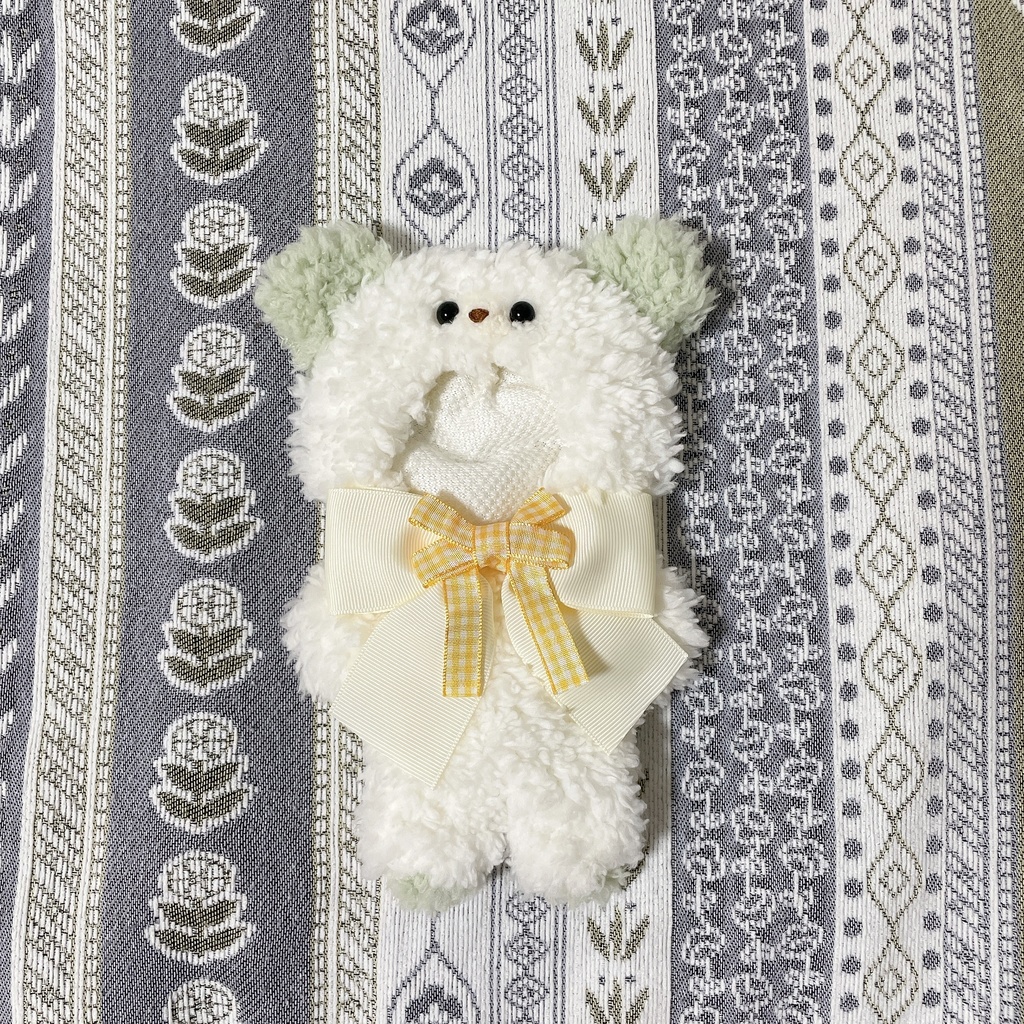 くま 🧸 white×みどり！ コスマス着ぐるみ