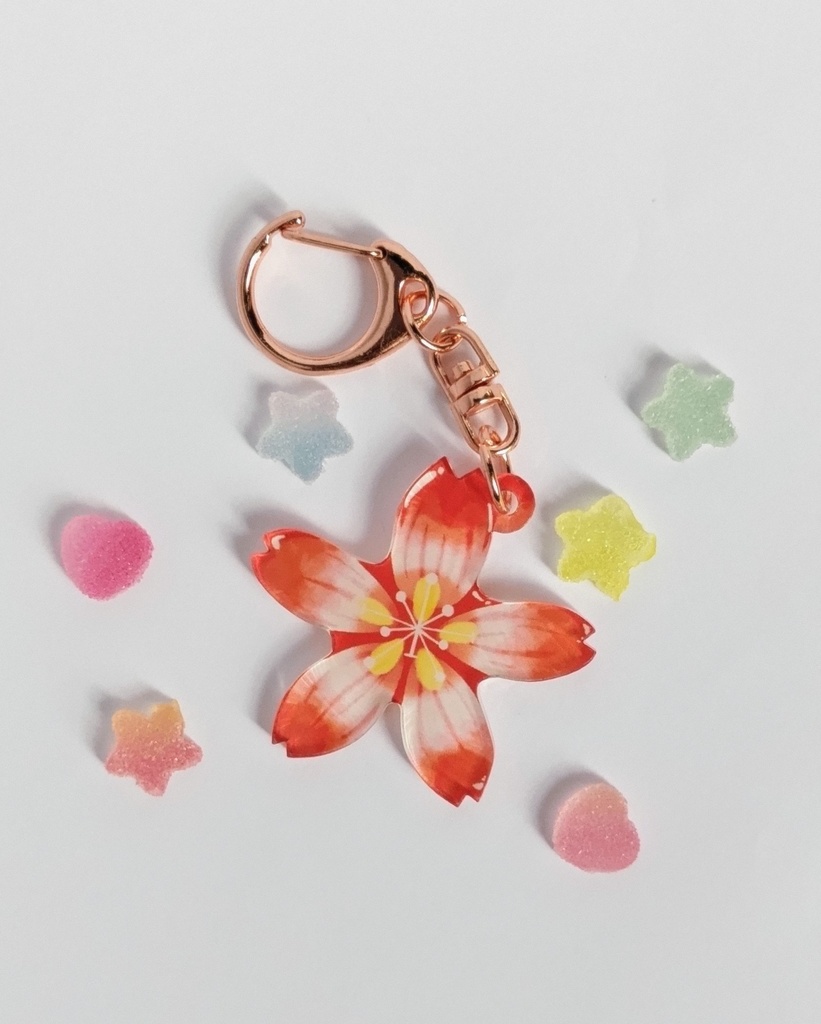 朱く色づく桜。