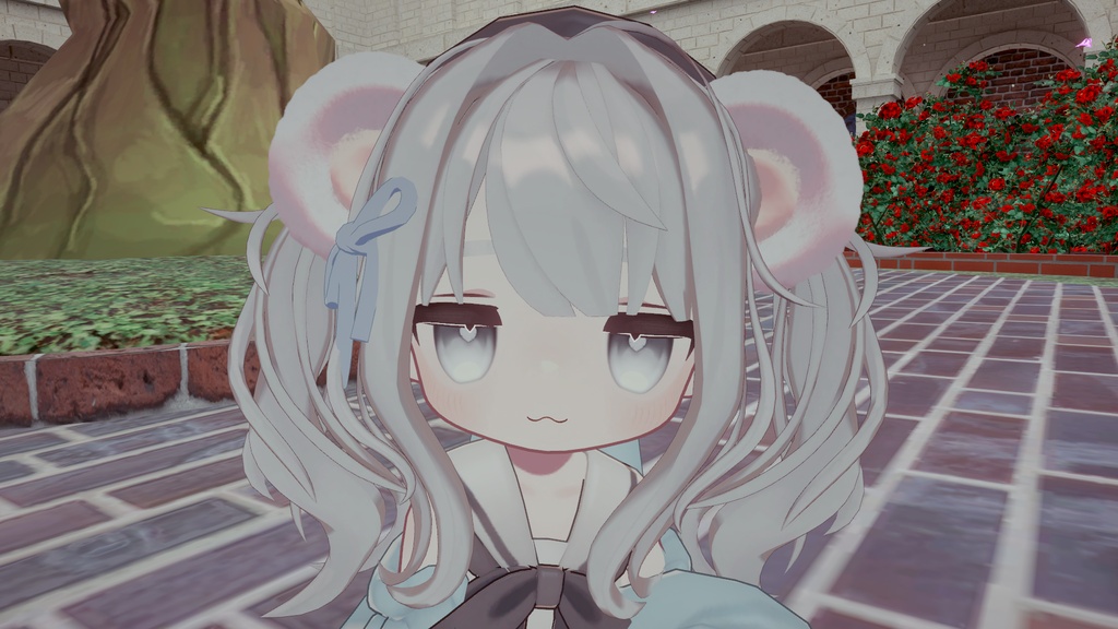 揺れるふわふわのくま耳としっぽ