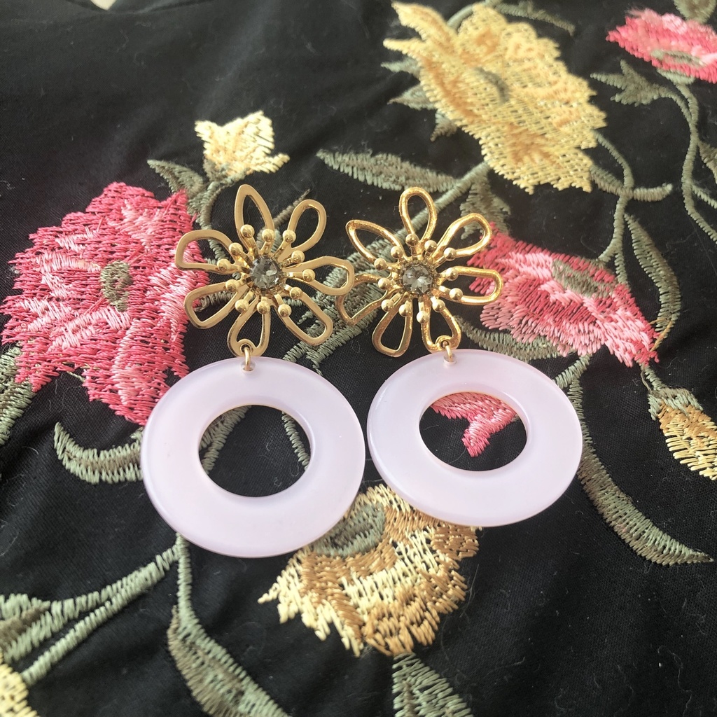 メタルフラワーピアス