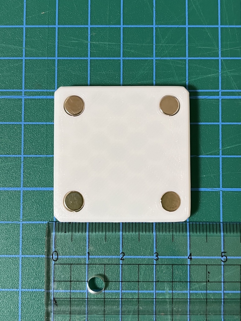 【マジカルミライ2024】アンテナ39のミク非常口マグネット