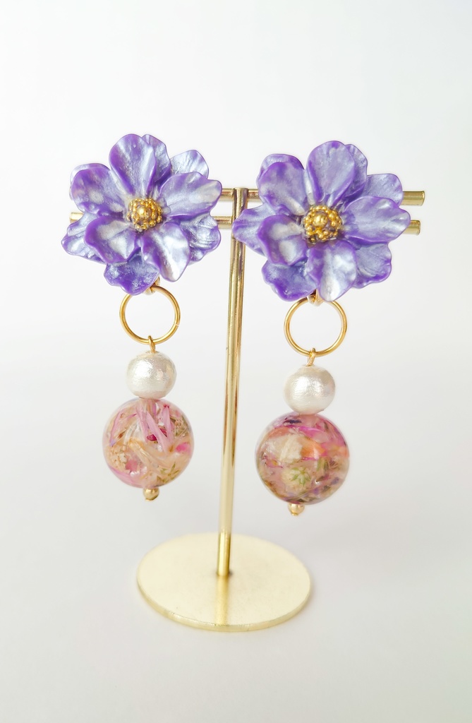 No.33 レジンピアス ハンドメイド お花 - ピアス