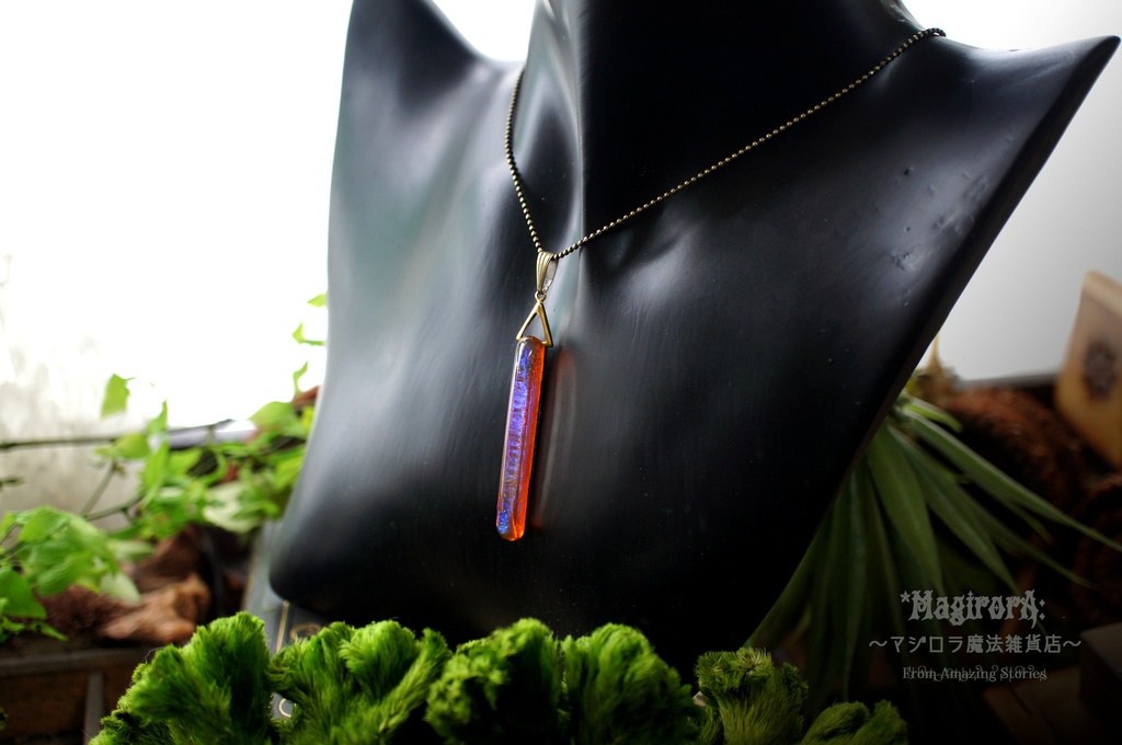 レアヴィンテージ/ドラゴンズブレスのペンダント(金具カラー/真鍮古美)