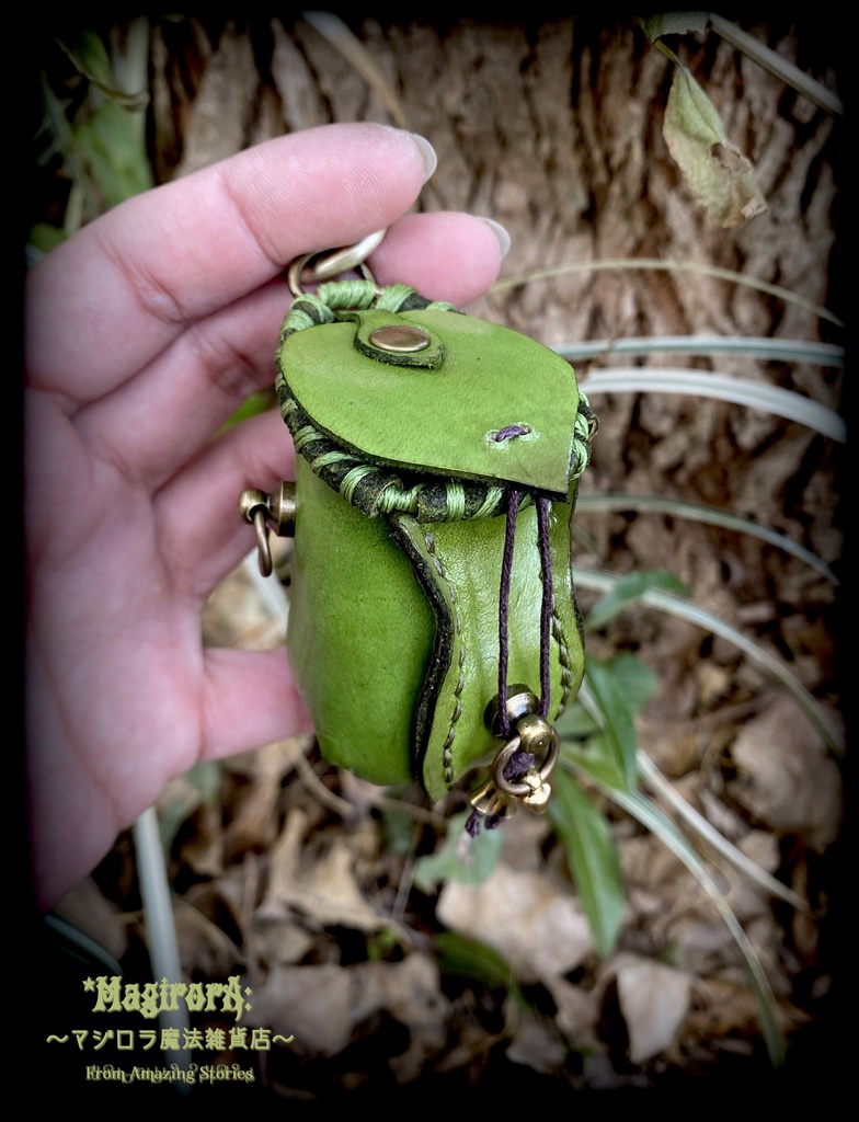 ウツボカズラのミニミニポーチ(渋緑)縁取り深緑系