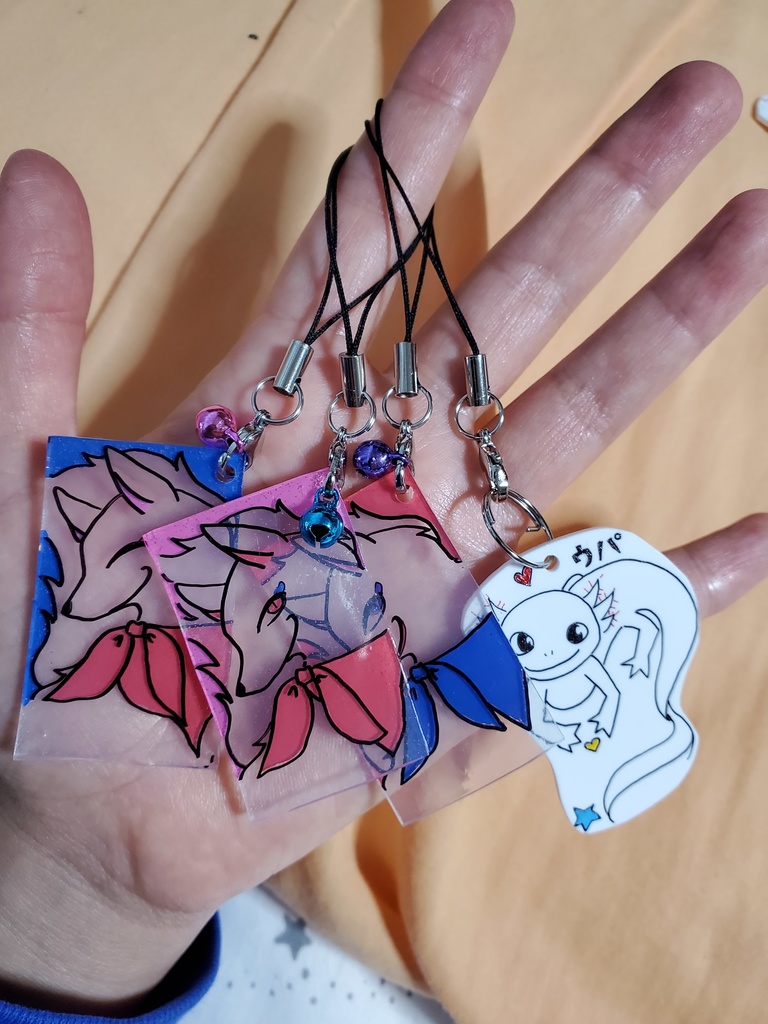 招福鈴つきお狐キーホルダー(ピンクと水色)