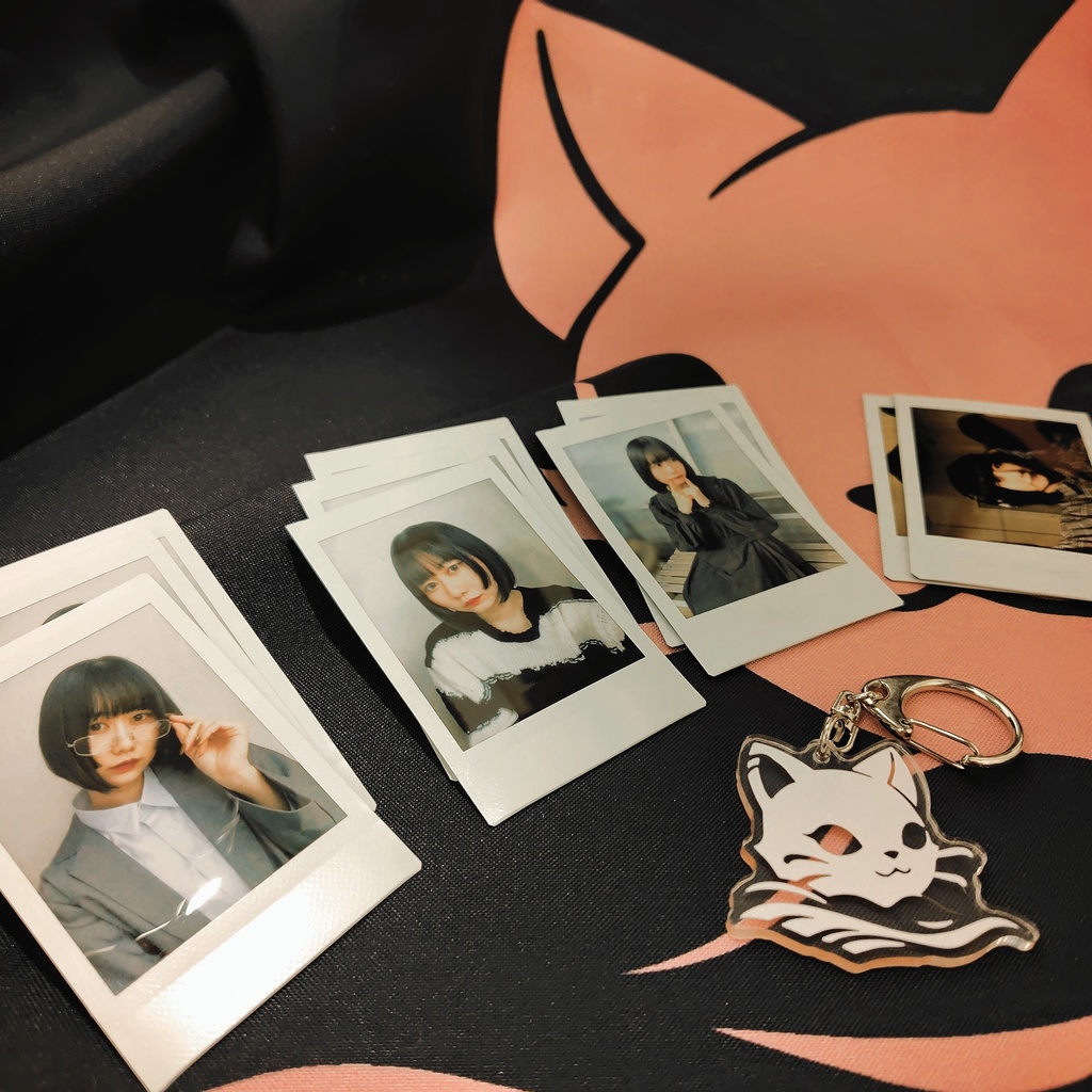 CD「Commune」 + 東雲しのサイン入りランダムチェキセット(1枚)+U3NEKOロゴアクキー付き(おまけ)