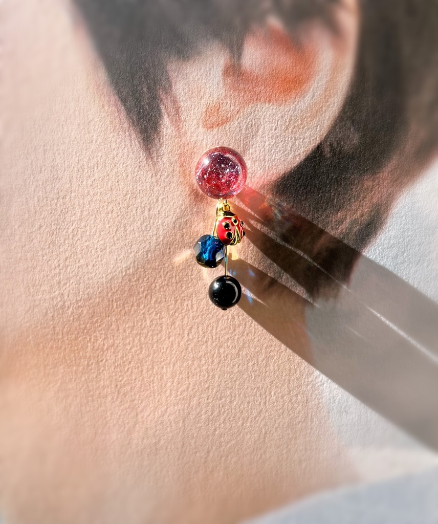 ノワバグ片耳ずつセット イヤリングorピアス