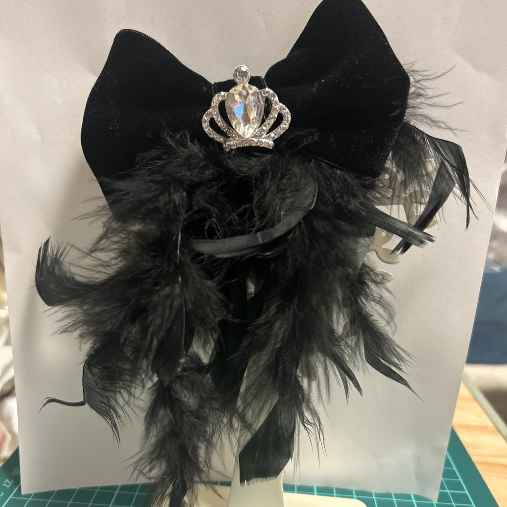 黒 フェザー バレッタ ハンドメイド ヘアアクセ ゴスロリ かわいい