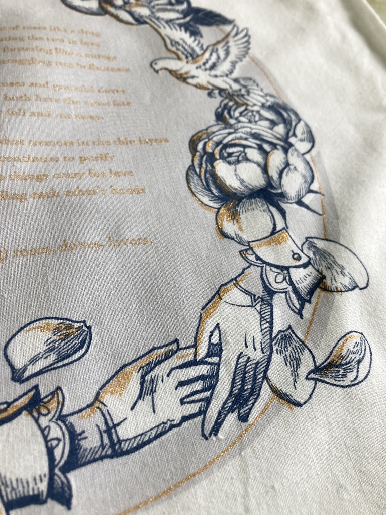 トートバッグ (falling)roses,doves,lovers.(ホワイト/薄地)