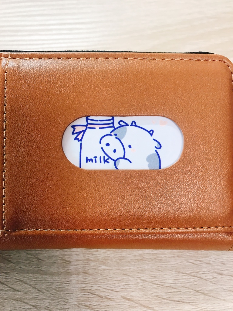 ウシとミルクのICカードステッカー