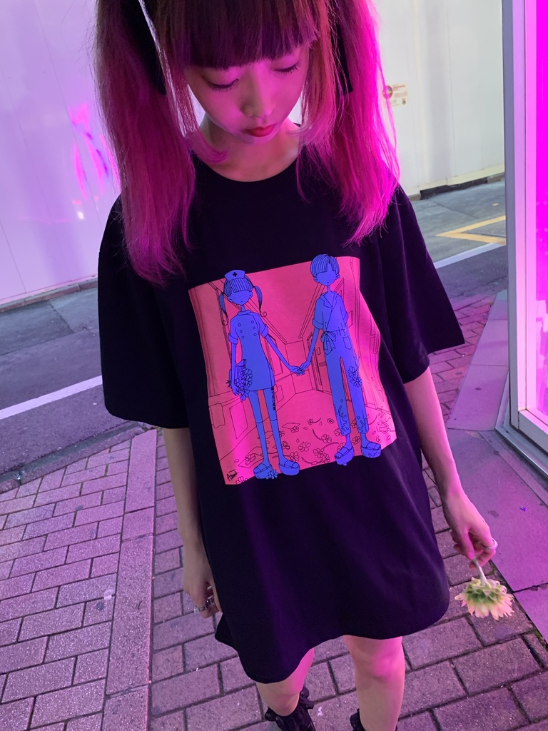 『逃避行』ネオンTシャツ