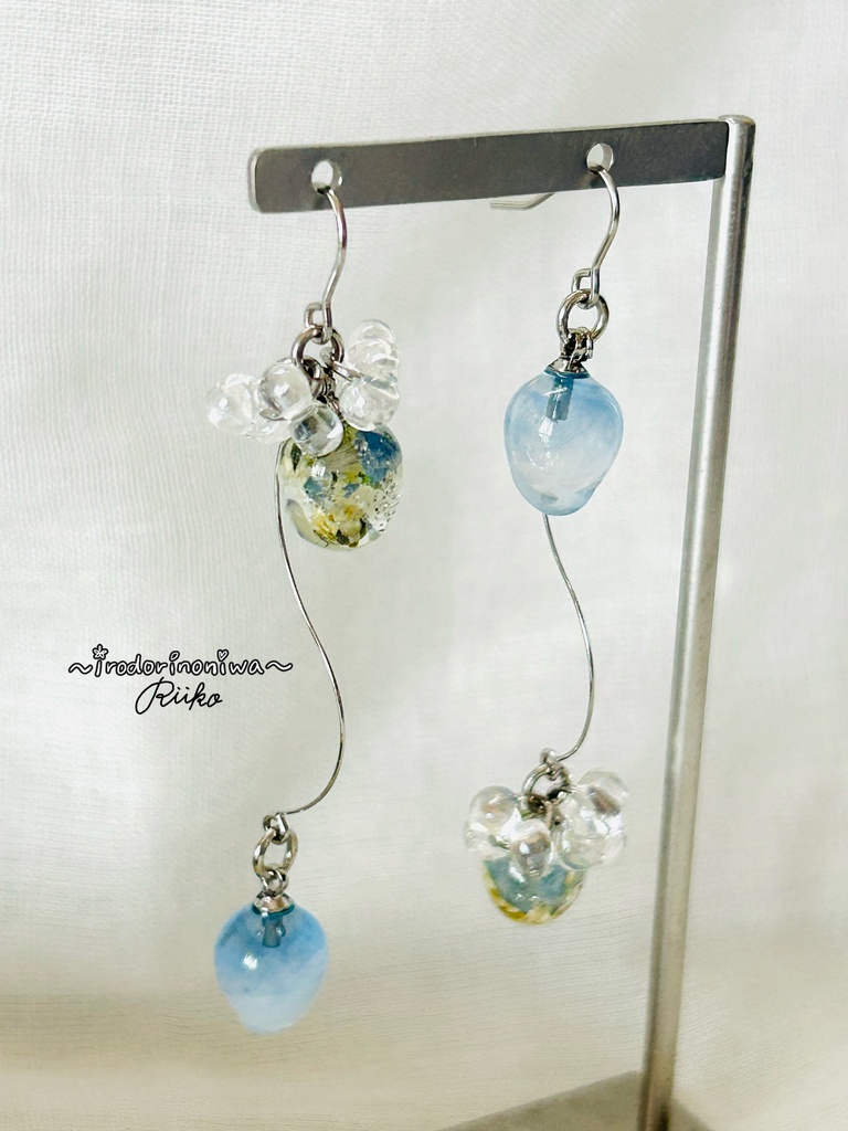 水風船の耳飾り