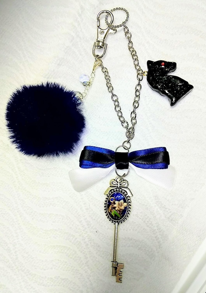 Silent Oathイメージバッグチャーム