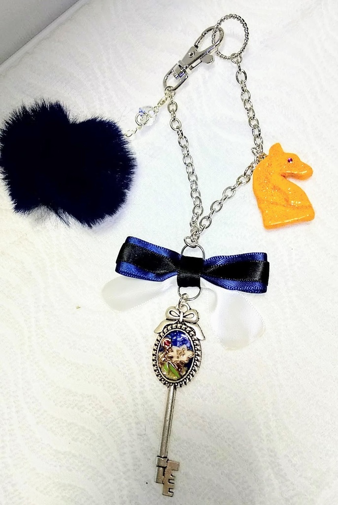 Silent Oathイメージバッグチャーム