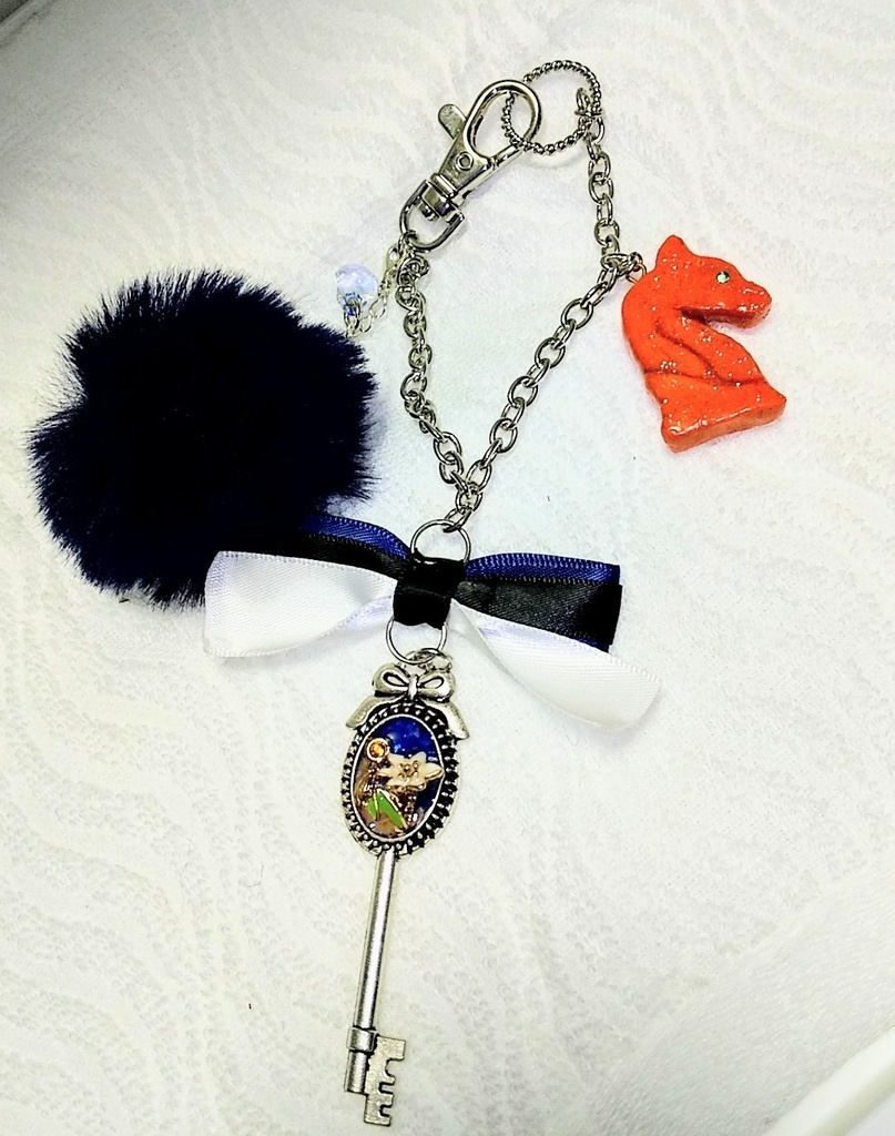 Silent Oathイメージバッグチャーム