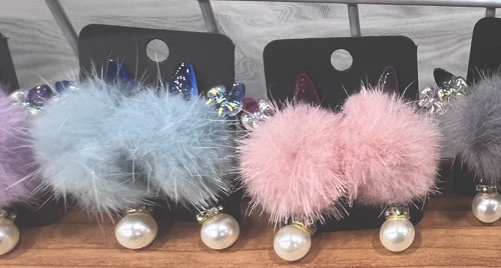 うさみみふわふわイヤリング