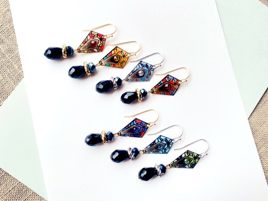 【ツイステ】ステンドグラス風 各寮棺イメージピアス&イヤリング