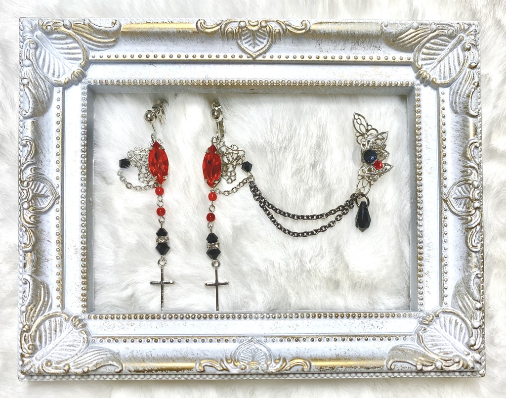 らいあー様専用【コンパス】13 イメージイヤリング&ブローチ