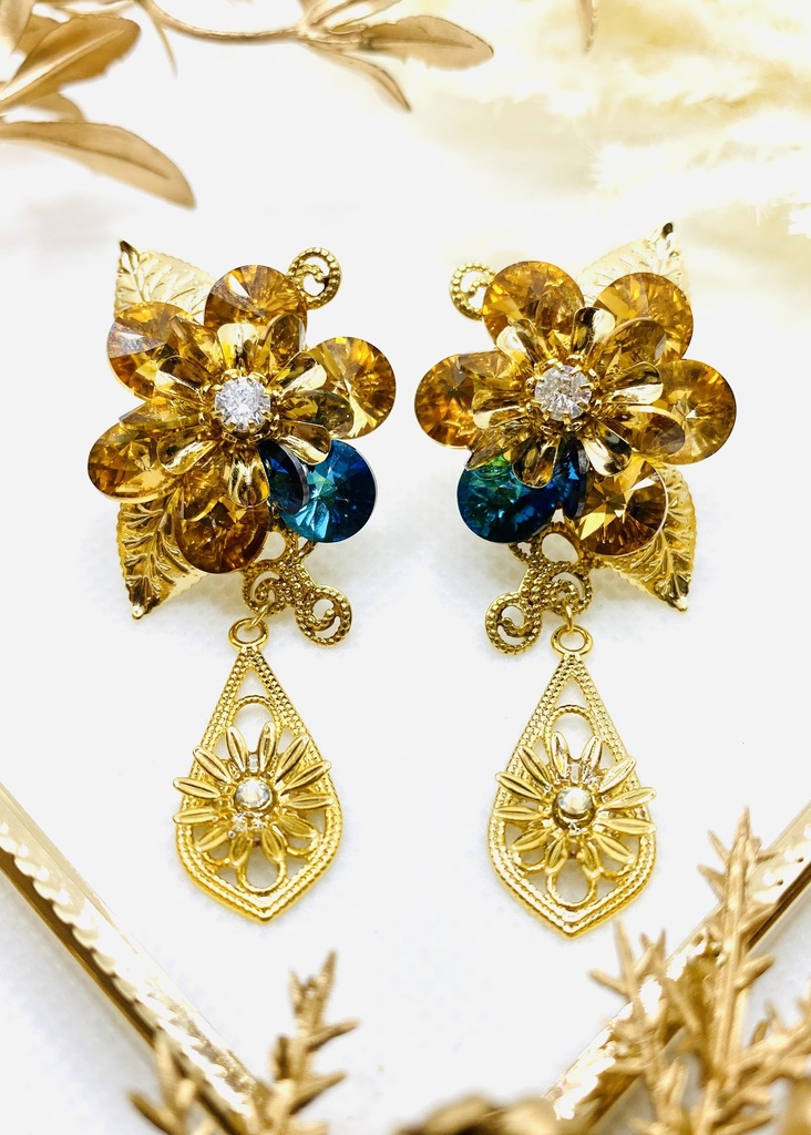 【オリジナル】ガラスの花 イヤーアクセサリー