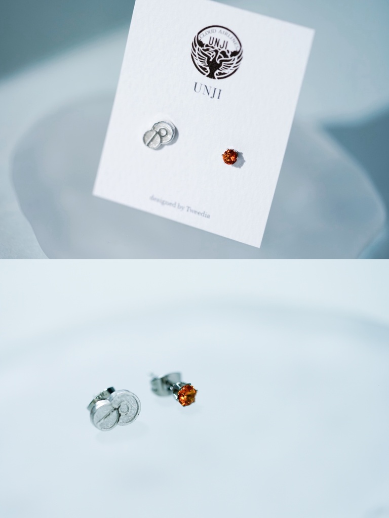 【雲次】ネクタイピン(天気記号)のピアス(silver925ポストピアス)
