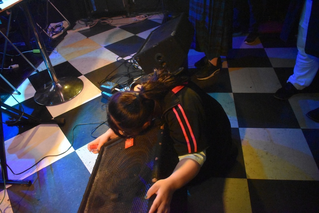 DJ琥珀缶バッジ