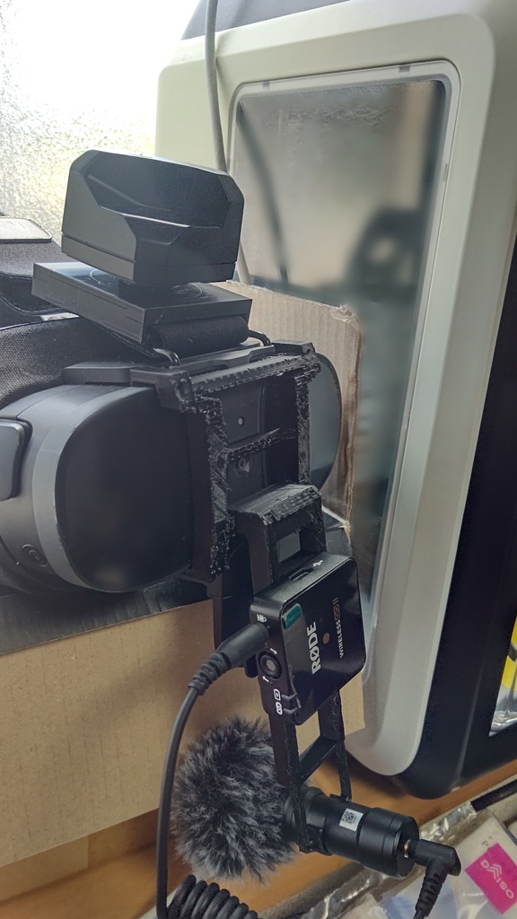 HTC Vive XR Elite デラックスパック装着時用 トラッカーマウンター 3Dプリント用データ+おまけ