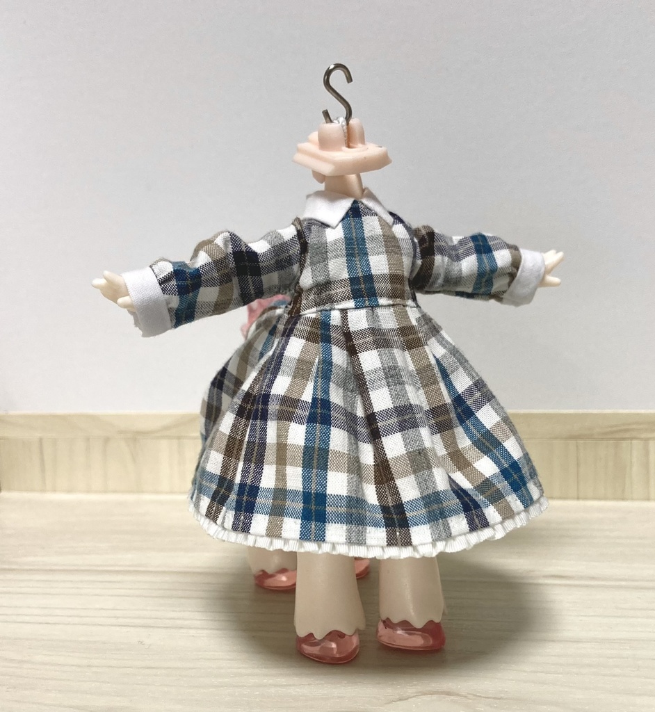 四つ足アンティーユ用・ワンピ+エプロンセット【試作品】