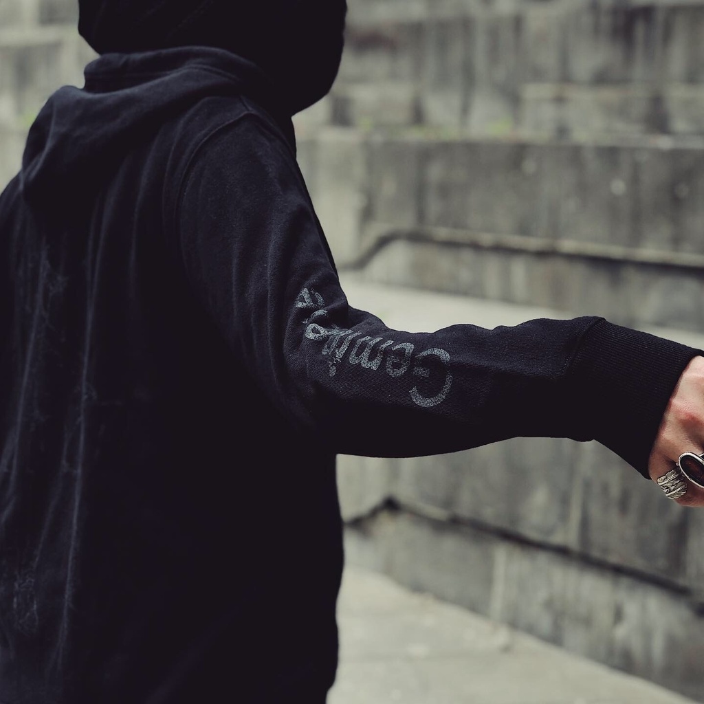 【受注生産受付中(月末締切・翌月末頃発送)】《黒×黒》Gemineye オリジナルプルオーバーパーカー