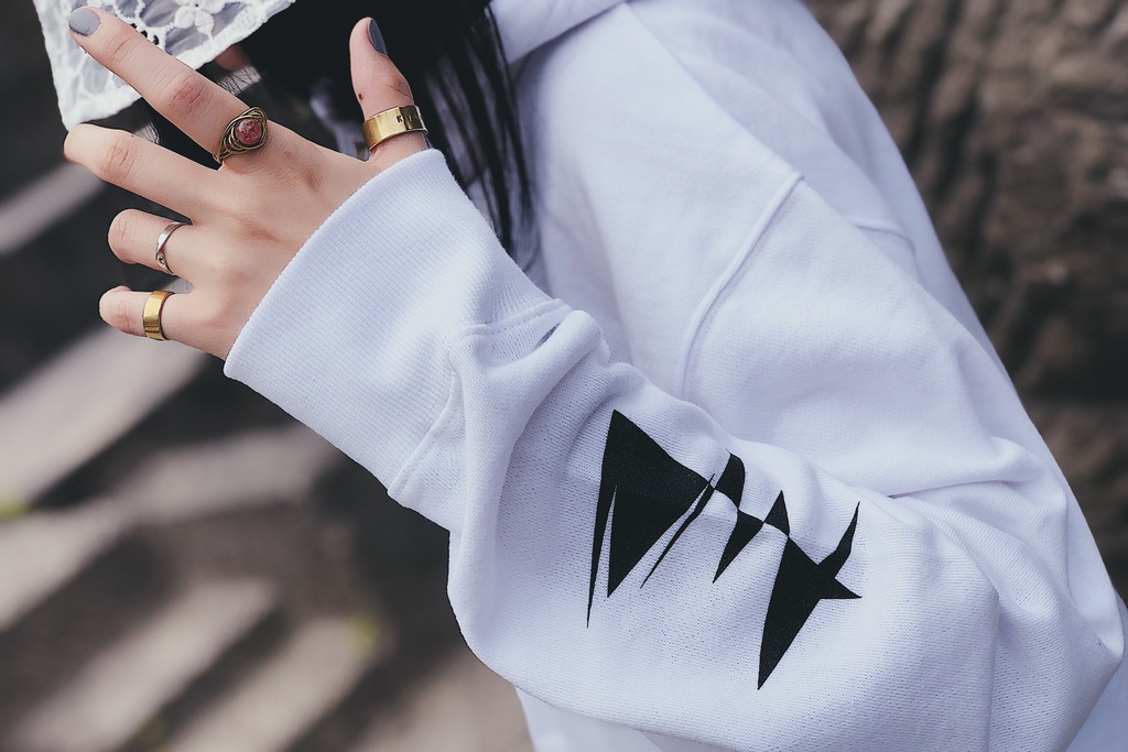 【受注生産品(月末締切&翌月末頃発送)】《背面無地》Gemineye オリジナルフルジップパーカー