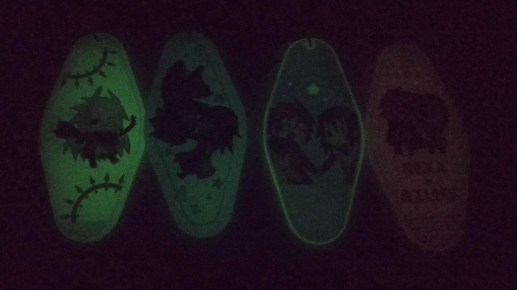 蓄光ラバーキーホルダー