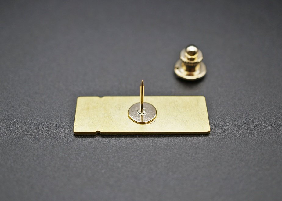 ”NO THEATER NO LIFE” チケット ピンバッジ