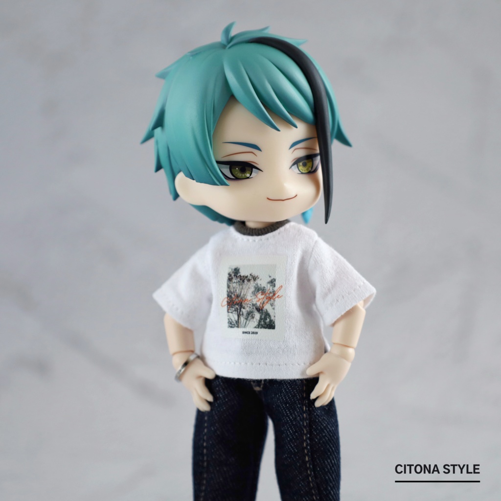 オビツ11 / フラワーフォトプリントTシャツ