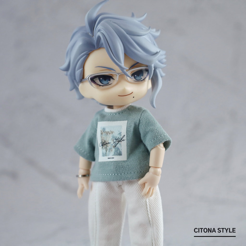 オビツ11 / フラワーフォトプリントTシャツ