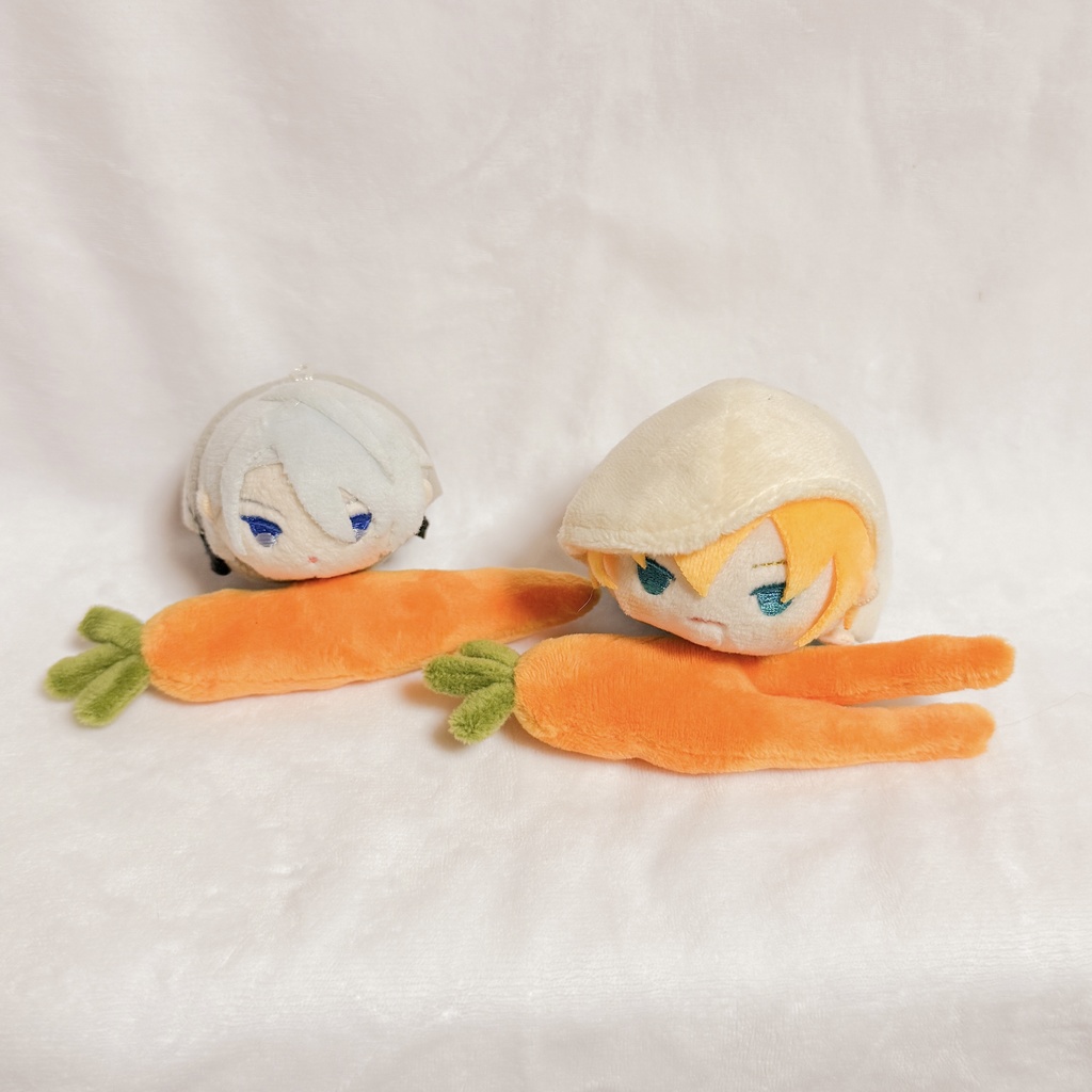 俺たちが育てましたクッション【にんじん】