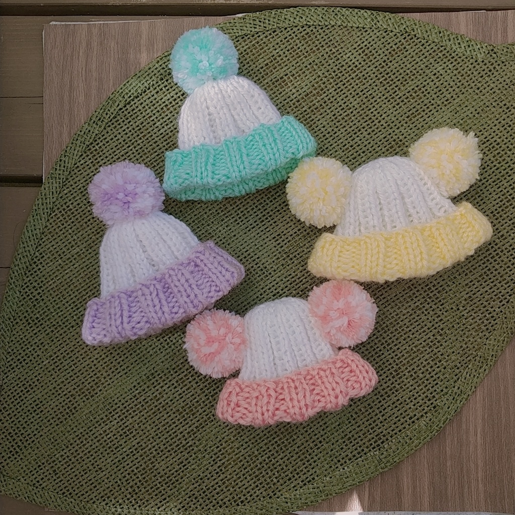 ゆめかわ・虹色ニットコーデ