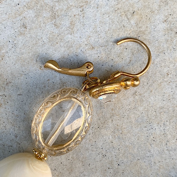 GIGOLO // Image pierce // Only one (cream)