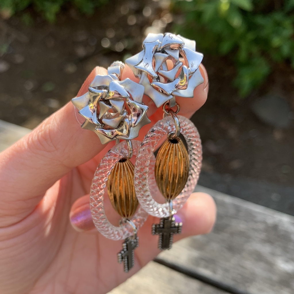 GIGOLO // Image pierce  // Only one (Clear rose)