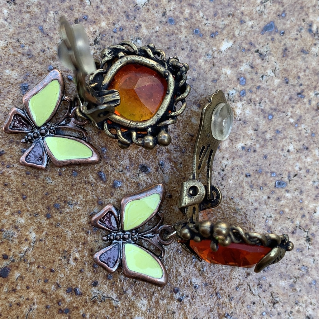 HIHUMI & DOPPO // Image earrings // Only one (GARDEN)