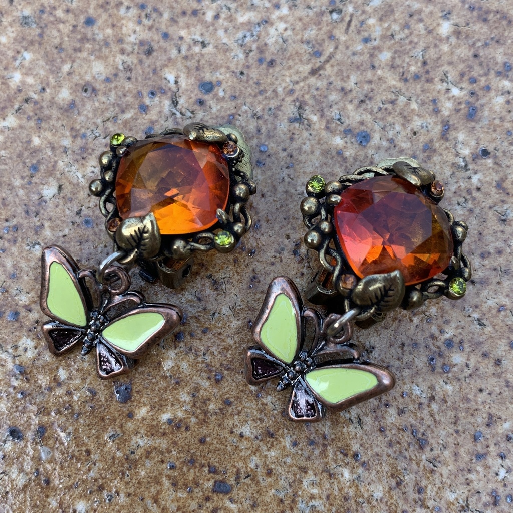 HIHUMI & DOPPO // Image earrings // Only one (GARDEN)