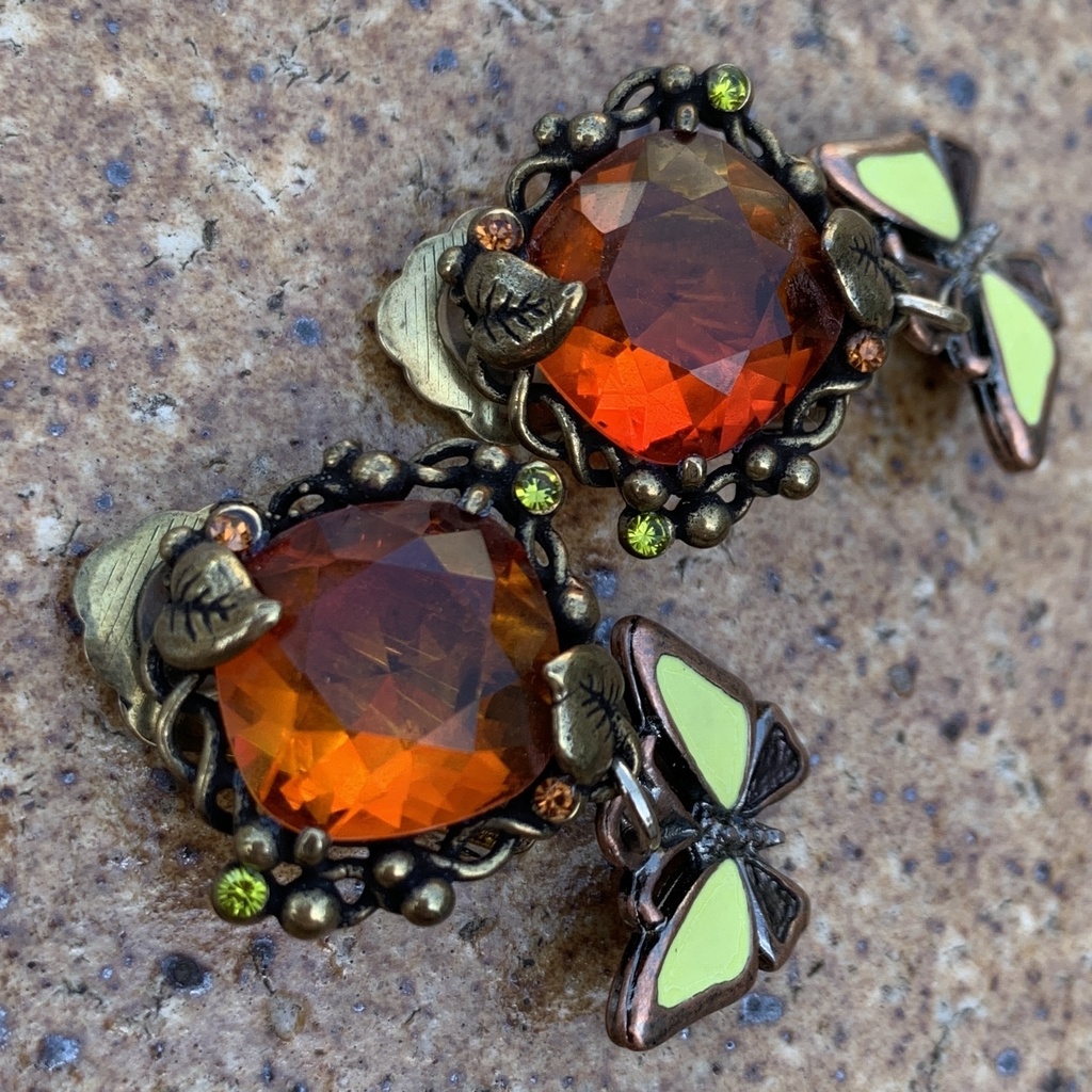 HIHUMI & DOPPO // Image earrings // Only one (GARDEN)